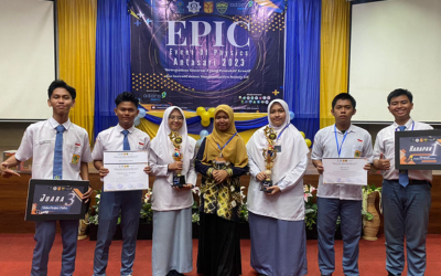 Peserta Didik MAN 1 HST Terima Piala Juara III dan Harapan I Pada Event Epic Antasari