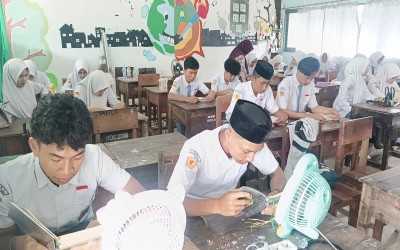 Puncak Tadarusan Ramadhan, Peserta Didik MAN 1 HST Khatam Al-Qur’an dalam Kebersamaan